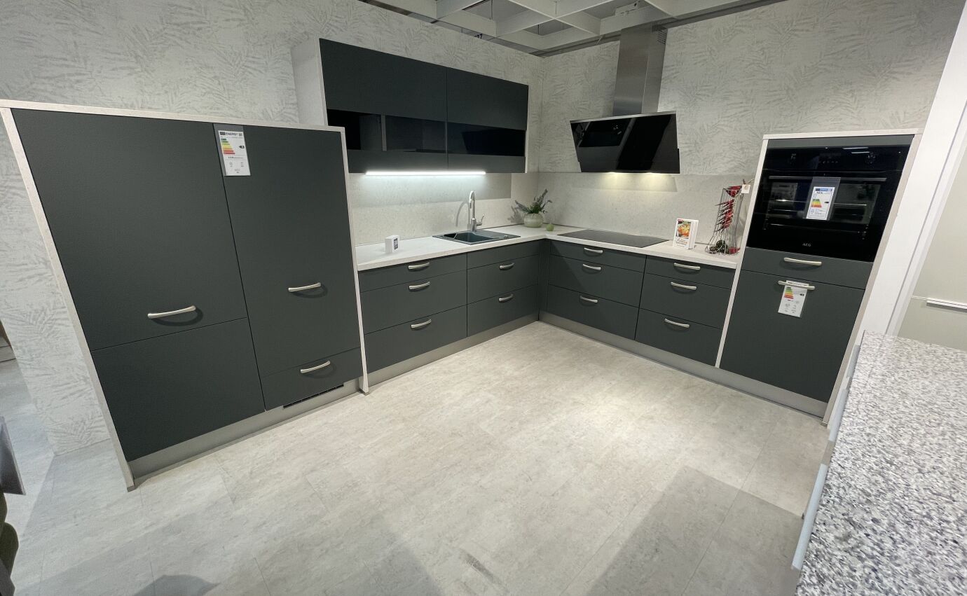 Küche - Nobilia - EM Easytouch - Mineralgrün - Neuruppin