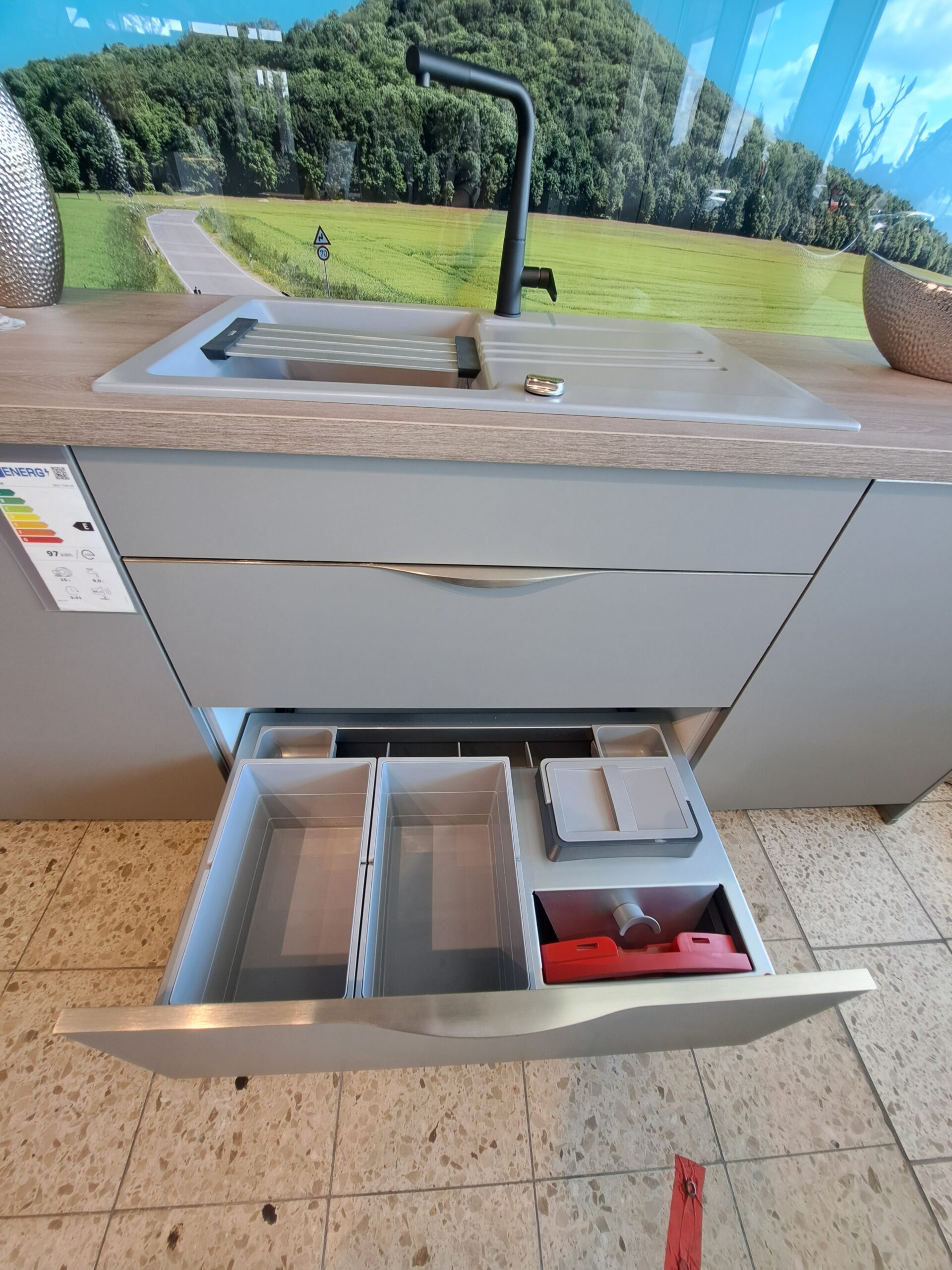 Nobilia Einbauküche Easytouch Lacklaminat Taupe – Bild 12