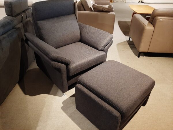 Sessel mit Hocker von Carina