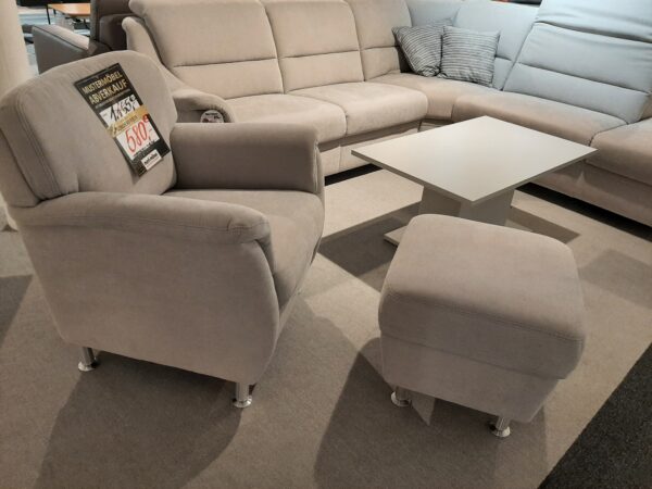 Alternative view of Sessel mit Hocker