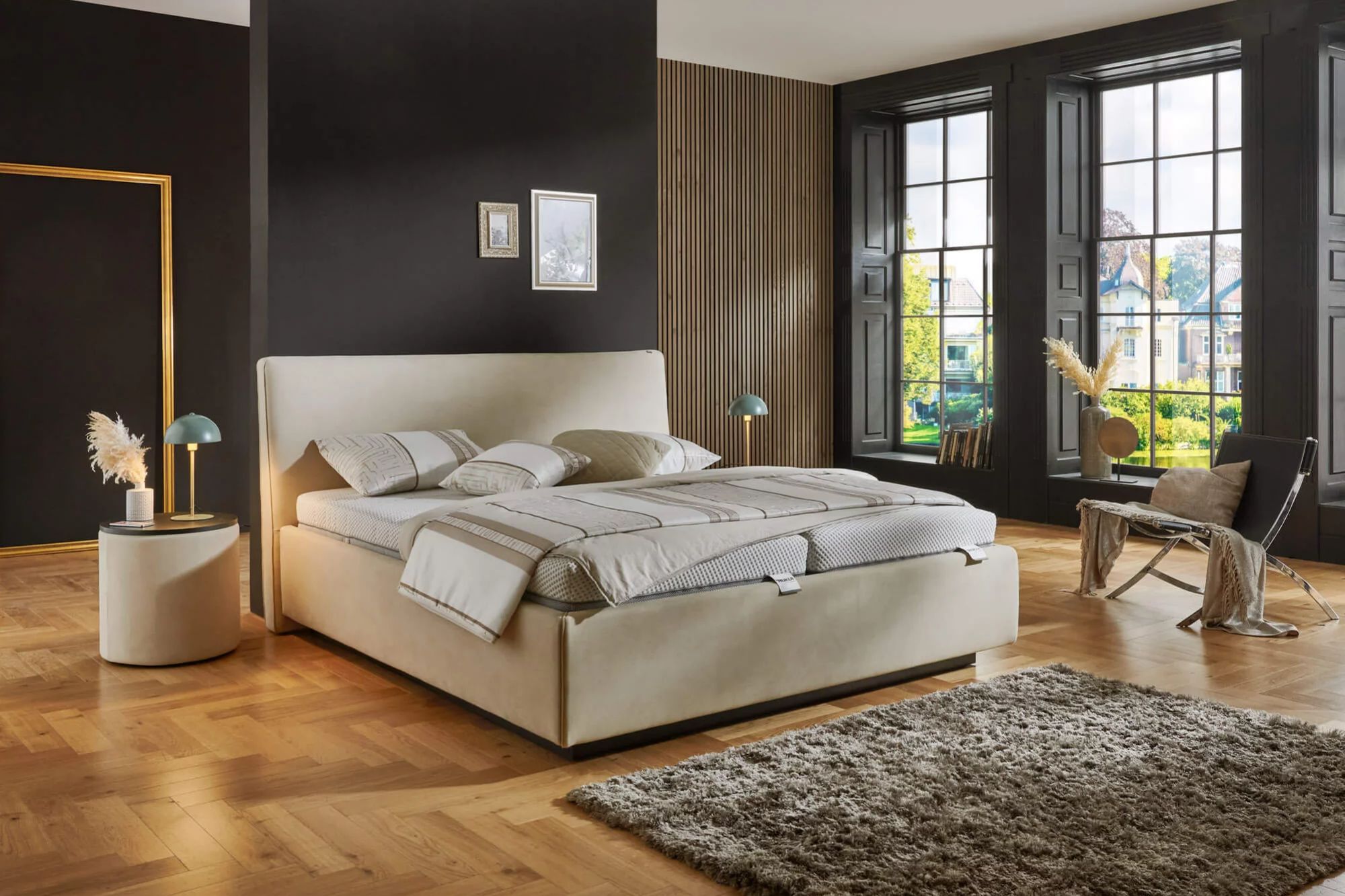 hukla-polsterbett-creme-sockel-bettkasten-schlafzimmer