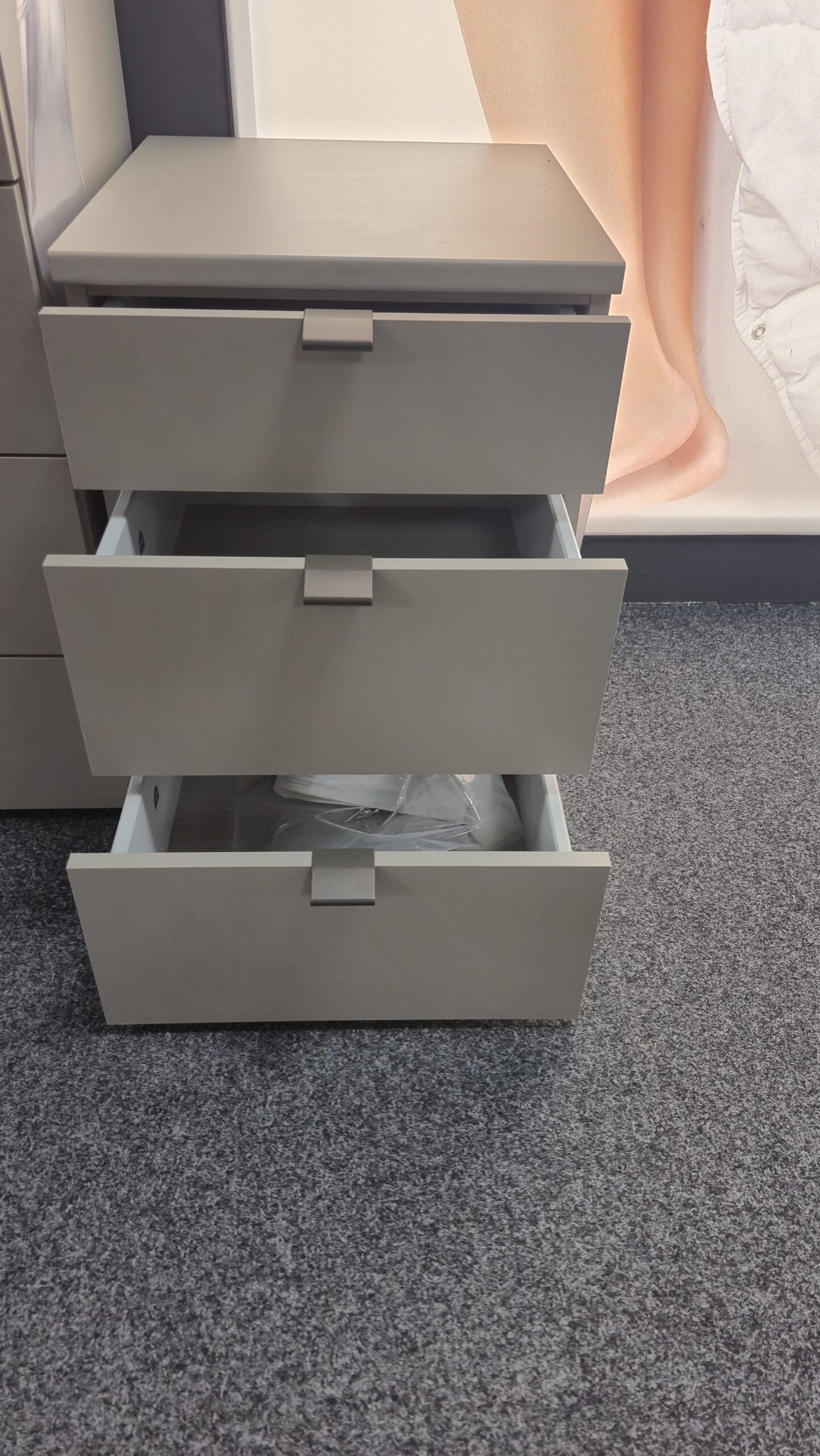 Nachtschrank – Bild 2