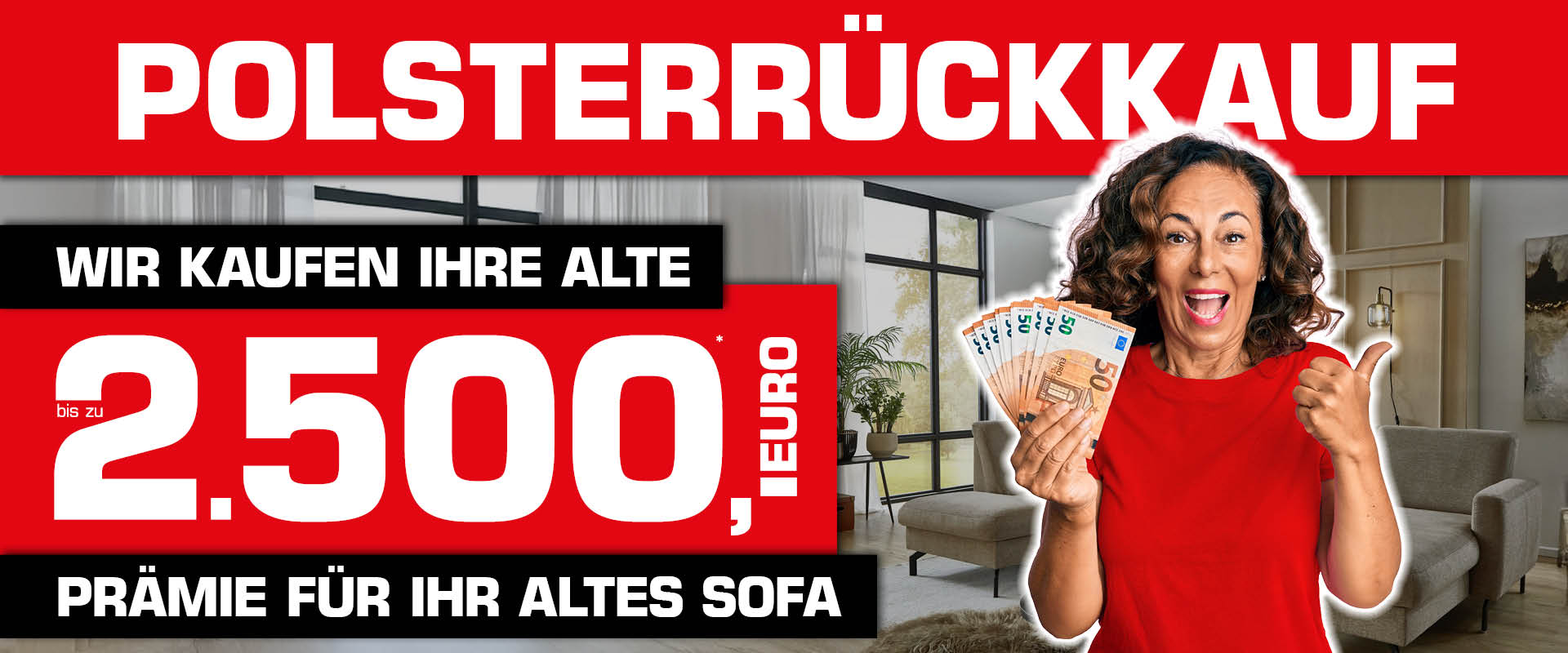 Frau mittleren Alters freut sich über Geldscheine